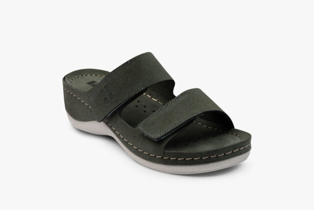 Moss dame sandal i ruskind - mørkegrøn