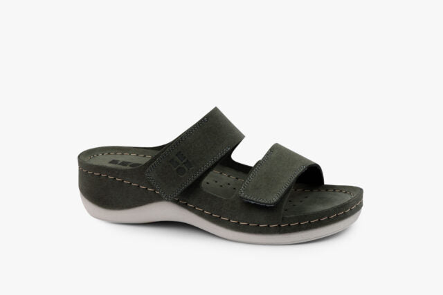 Moss dame sandal i ruskind - mørkegrøn